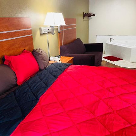 Rodeway Inn Swansea Экстерьер фото