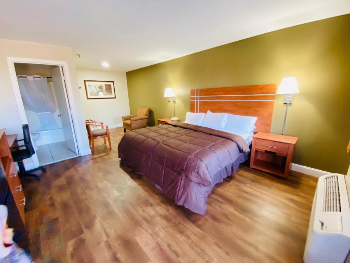 Rodeway Inn Swansea Экстерьер фото